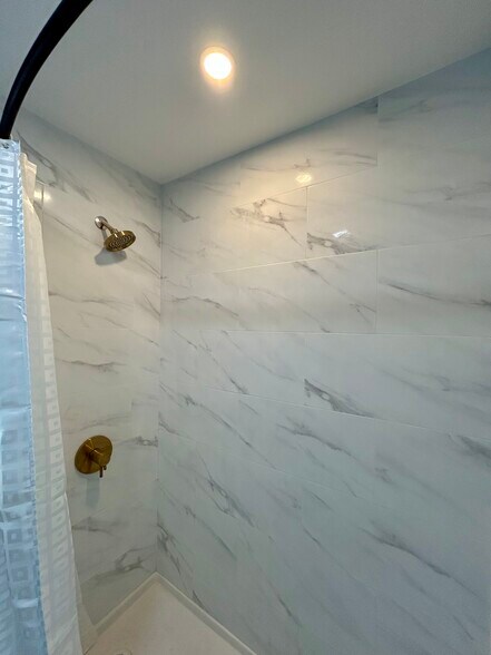 Building Photo - 51 Franklin Ave