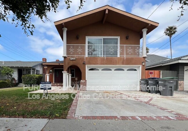 Building Photo - 21409 Dolores St