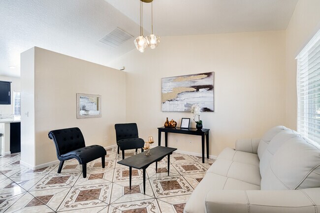 Building Photo - 14229 Shenandoah St