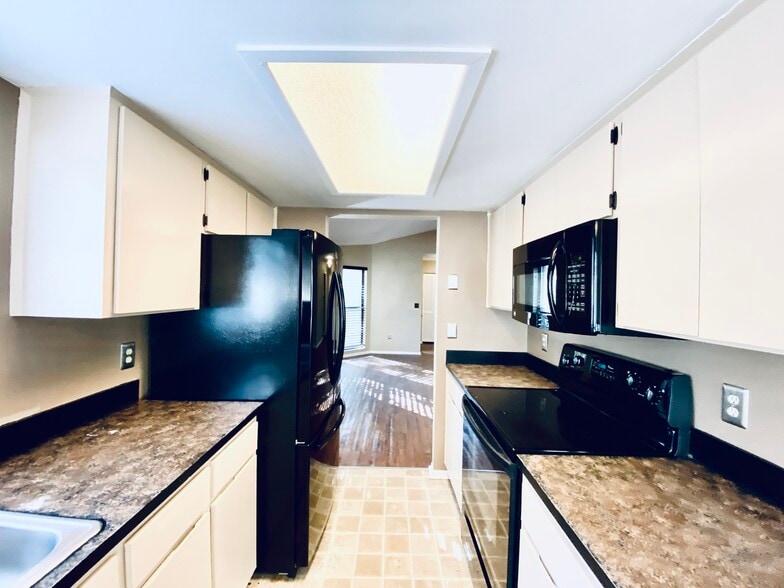 Kitchen - 13903 LAZY OAK DRIVE