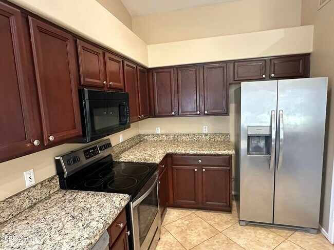 Building Photo - 4833 W Taro Dr