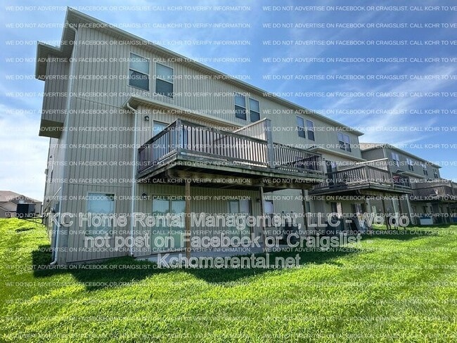 Building Photo - 10530 Kane Dr