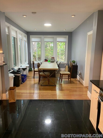 Building Photo - 1778 Commonwealth Ave