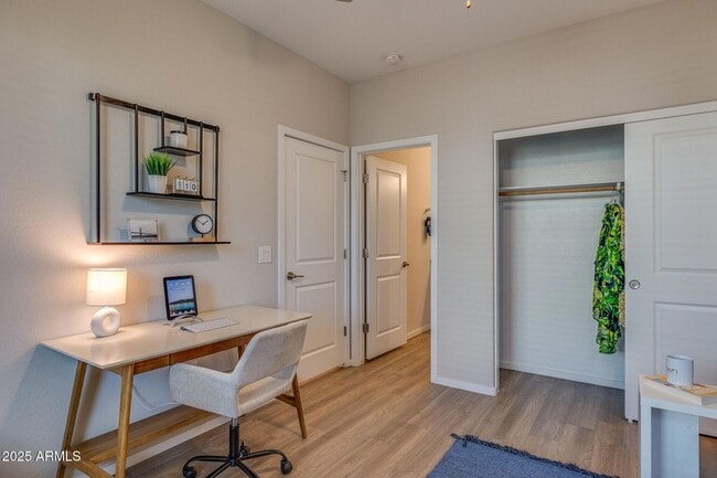 Building Photo - 16830 N 141st Ave