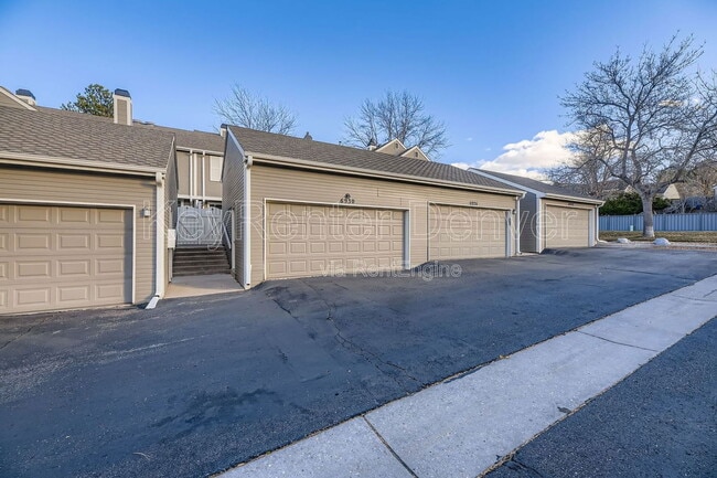 Building Photo - 6930 E Briarwood Dr