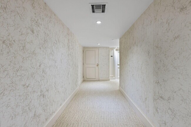 Building Photo - 3440 S Ocean Blvd