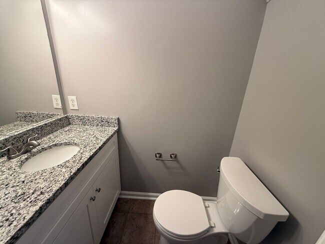 Building Photo - 906 Seabreeze Ct