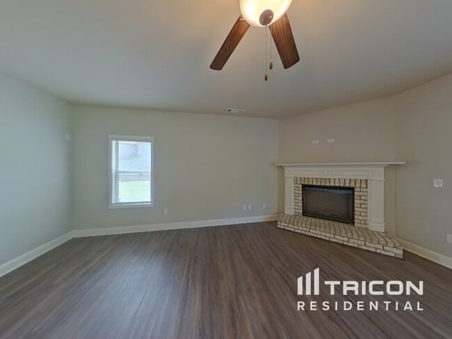 Building Photo - 142 Massey Ln