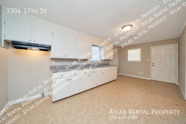 Building Photo - 3304 17th St