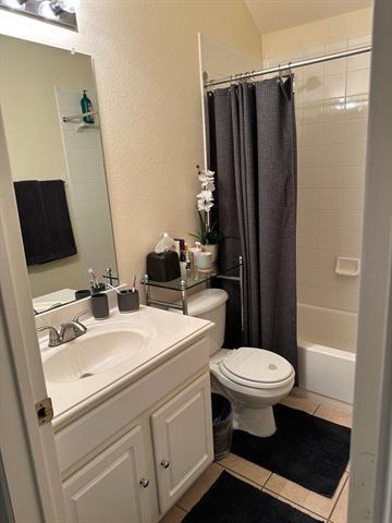 Building Photo - 2800 Cascade Cove Dr