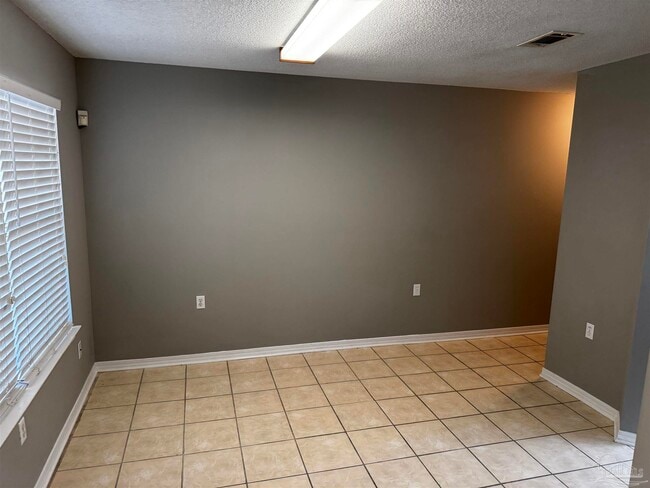 Building Photo - 9184 Arand Dr