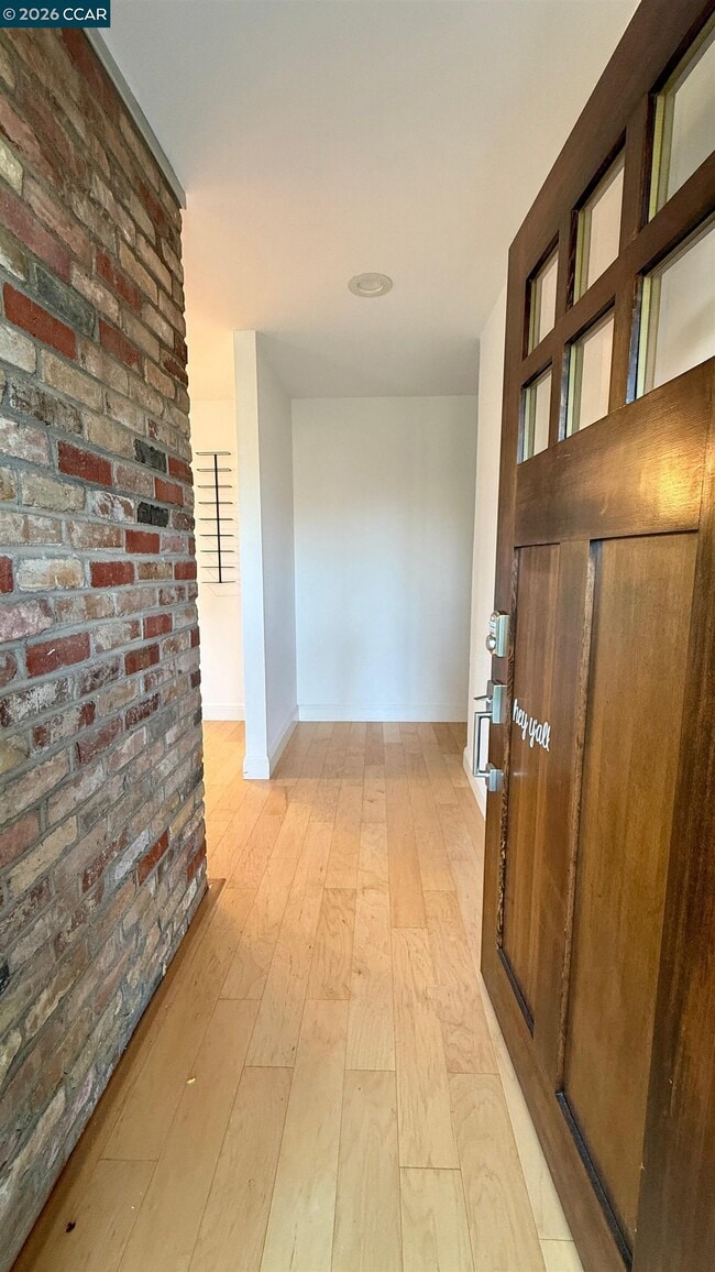 Building Photo - 1568 Placer Dr