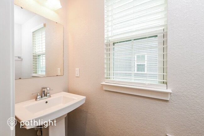 Building Photo - 132 Riley Wy