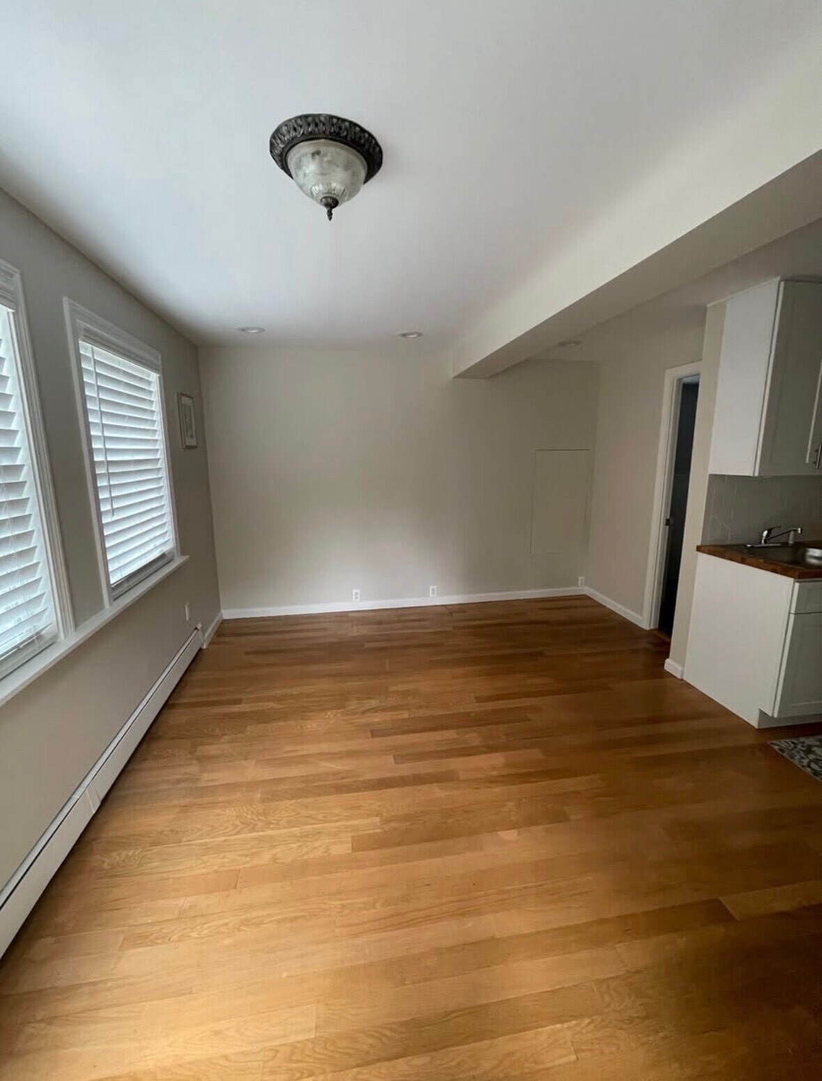 Building Photo - 224 Commerce St