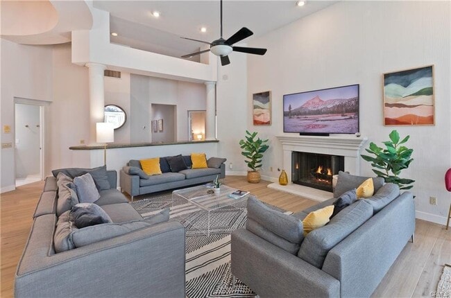 Building Photo - 54015 Southern Hill