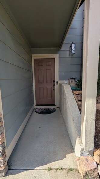Building Photo - 3450 Hazelwood Ct