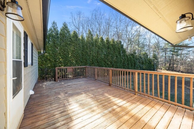 Building Photo - 130 Boulder Dr