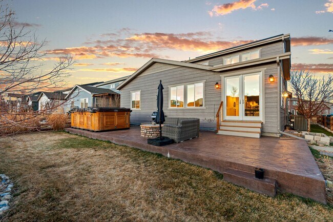 Building Photo - Modern Living. Unforgettable Views 5 bedroom / 5 bathrooms in the desirable Candelas community