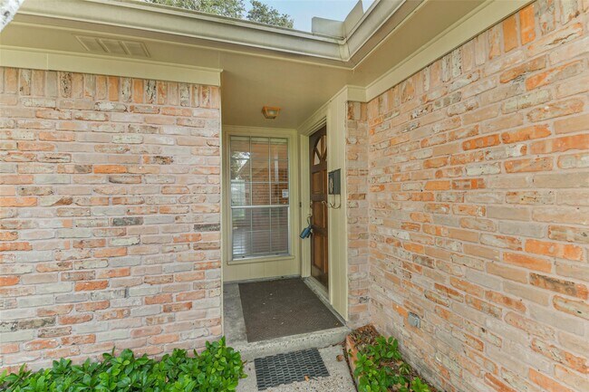 Building Photo - 8419 Stroud Dr