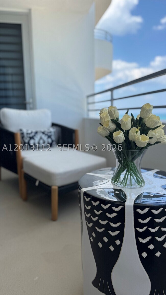 Building Photo - 5555 Collins Ave