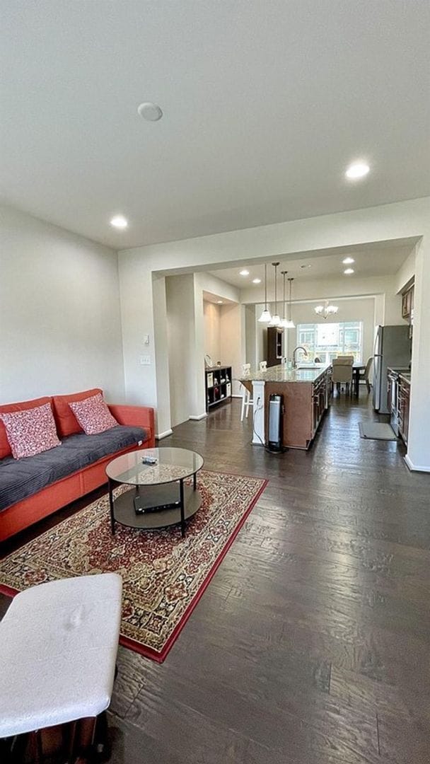 Building Photo - Highly sought-after townhome at Mill Creek Meadows with 2 Bed and 2.5 Bath