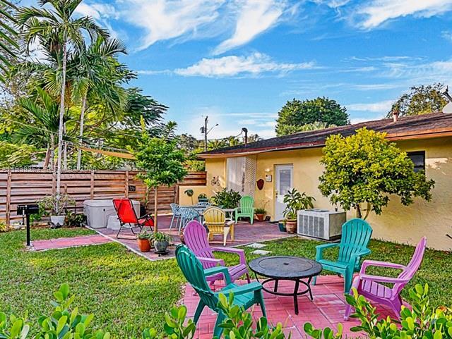 Building Photo - 5580 SW 32nd Terrace