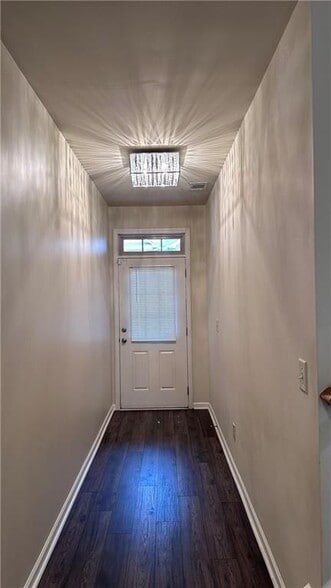 Building Photo - 283 Oakland Hills Way