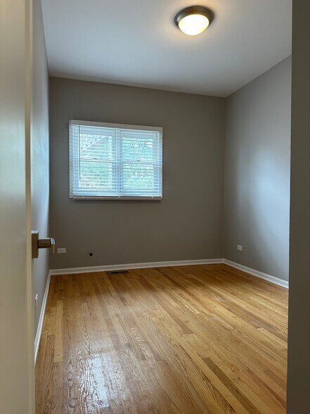 Bedroom A - 724 N Willard Ct