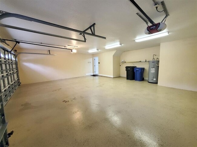 Building Photo - 1501 Limona Rd