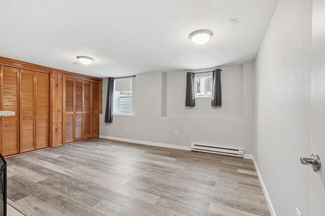 Building Photo - Beautifully Updated Spokane Valley Home with a Mother in Law Suite