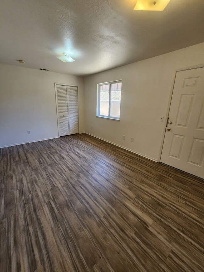 Building Photo - Charming 3 Bedroom Nipomo Home