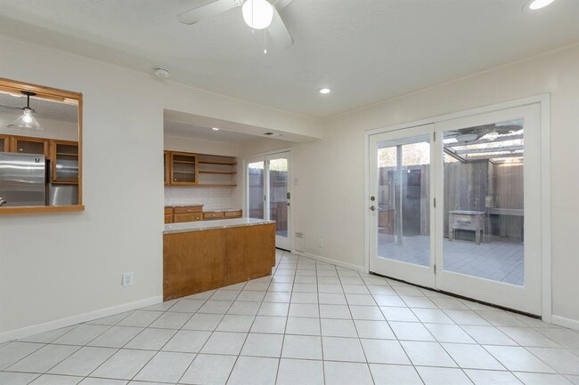 Building Photo - 20357 Fieldtree Dr