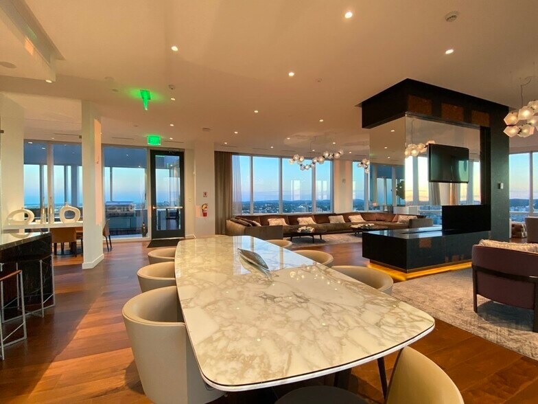 Building Photo - 188 Brookline Ave