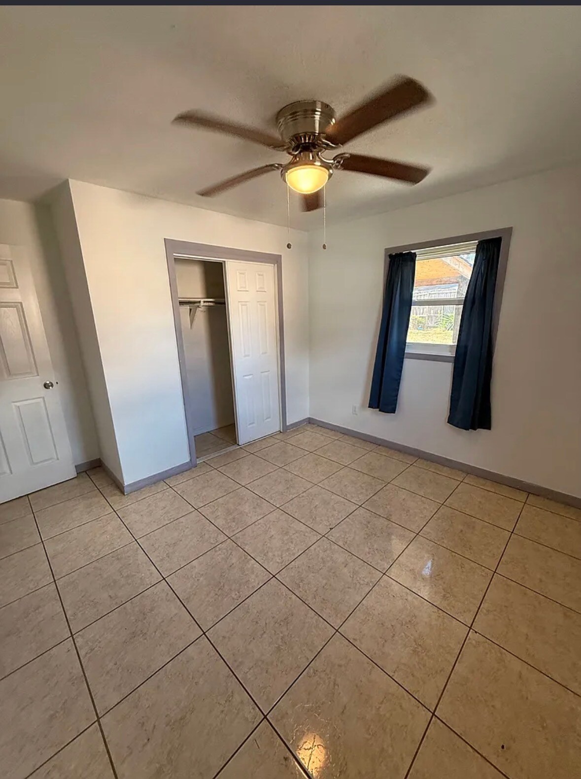 Bedroom - 120 N Edgemon Ave