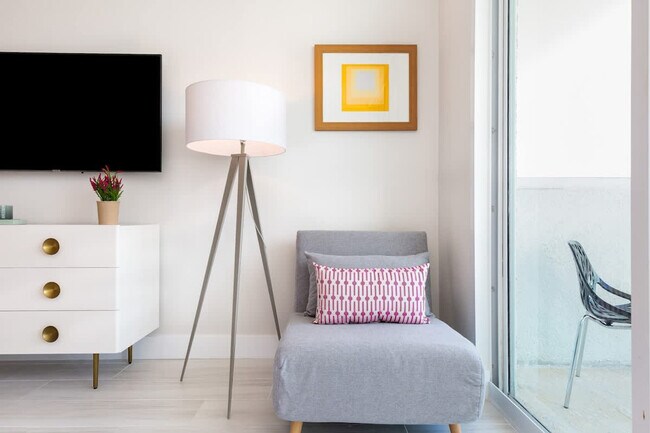 Building Photo - 2889 McFarlane Rd