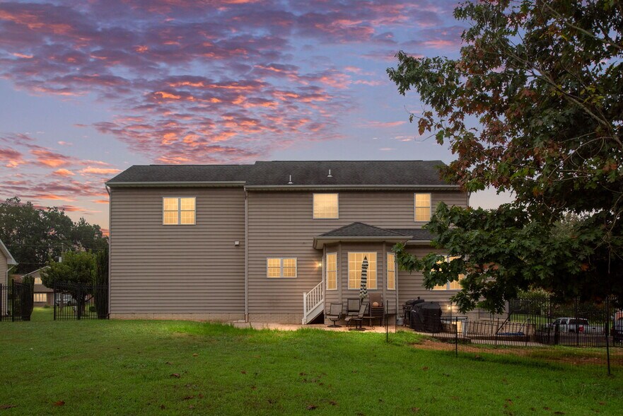 Building Photo - 21 Noel Dr