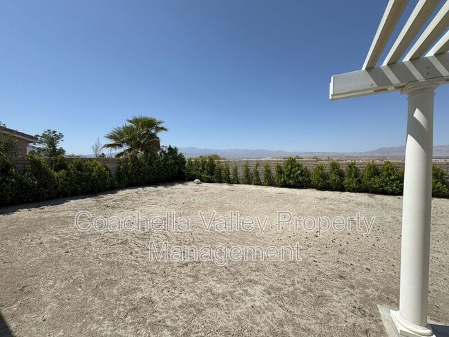 Building Photo - 1290 Esperanza Trail