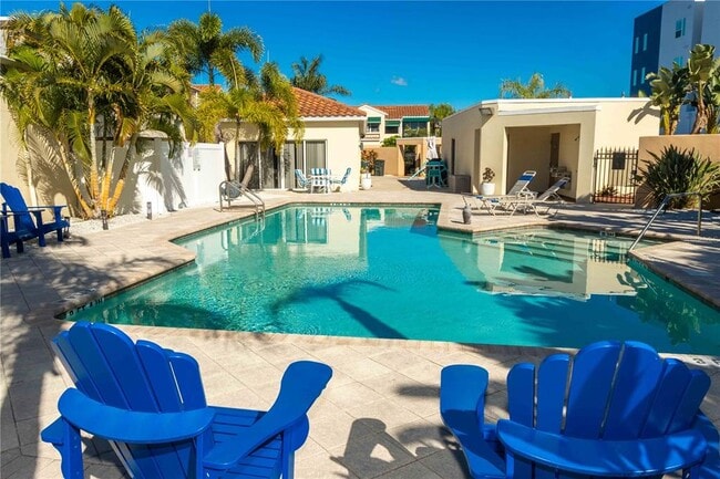 Building Photo - 824 Padua Ln