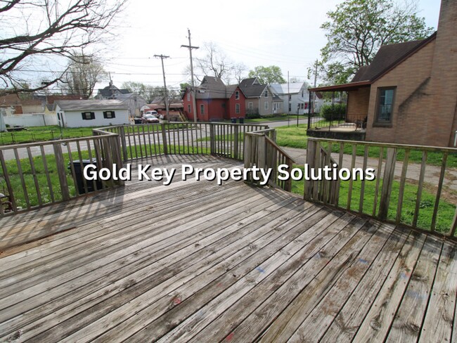 Building Photo - 803-807 High Street