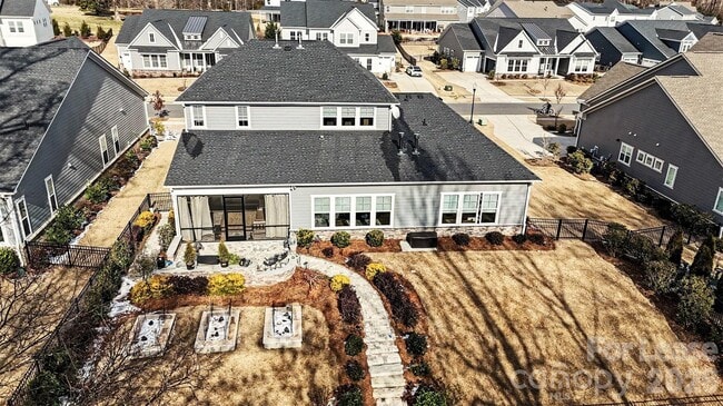Building Photo - 223 Lanyard Ln