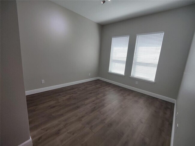 Building Photo - 9042 Yonath St