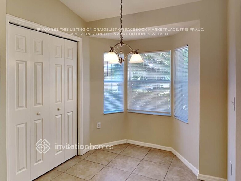 Building Photo - 8734 Pebblebrooke Way