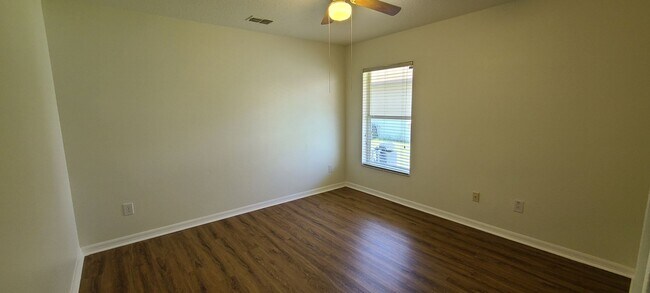 Building Photo - 3109 Turnberry Blvd