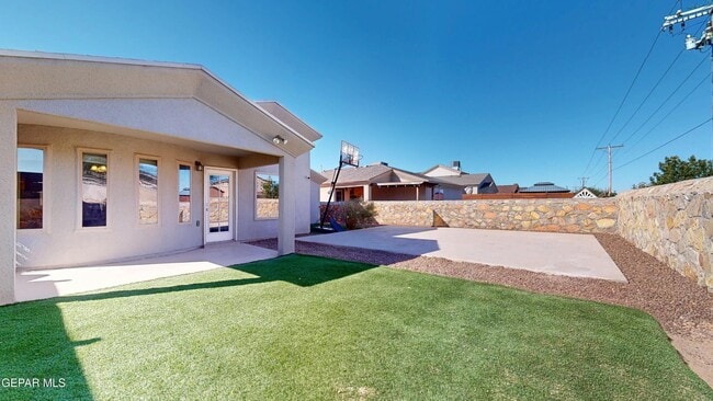 Building Photo - 12132 Mesquite Thorn Dr