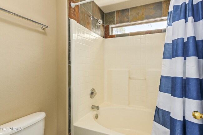 Building Photo - 30445 N Sunray Dr