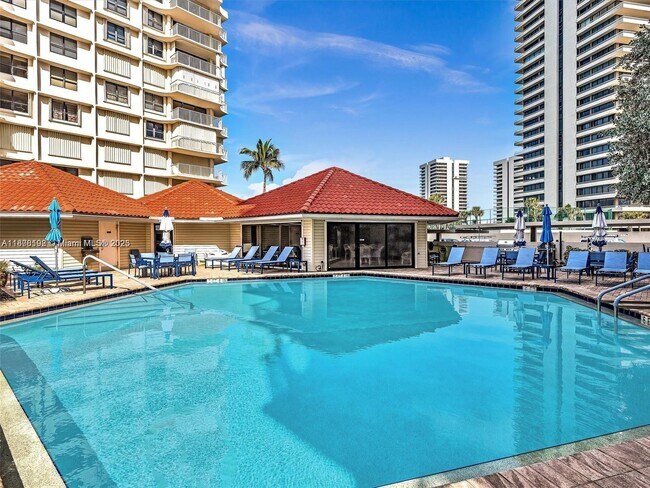 Building Photo - 5480 N Ocean Dr