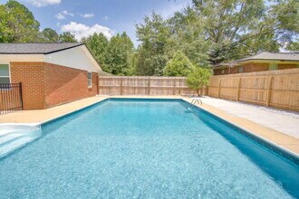 Building Photo - Completely Remodeled 3BR Home on Nearly an Acre with In-Ground Pool, Pool Service Included & Huge...