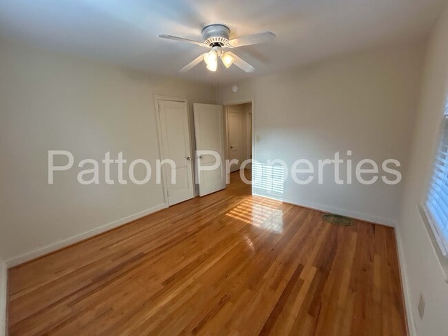 Building Photo - West Columbia Home Available 03-20-26