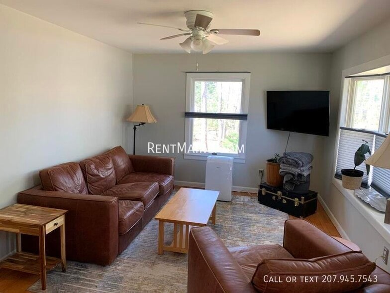 Building Photo - 1844 Essex St