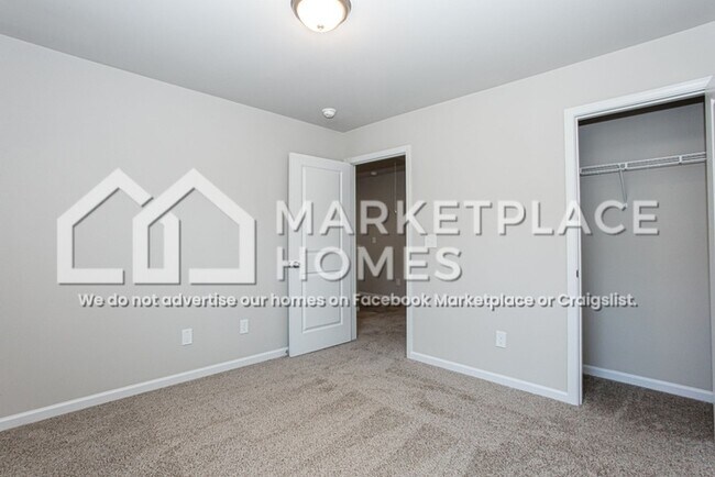 Building Photo - 227 W L Miller Dr